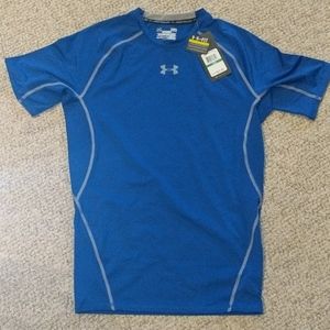 Under armour compression shirt sleeve shirt